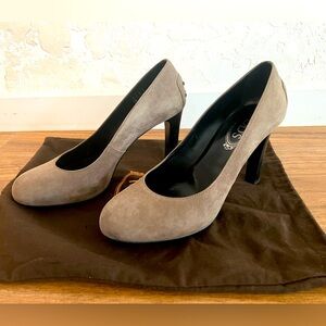 Tod’s suede heels